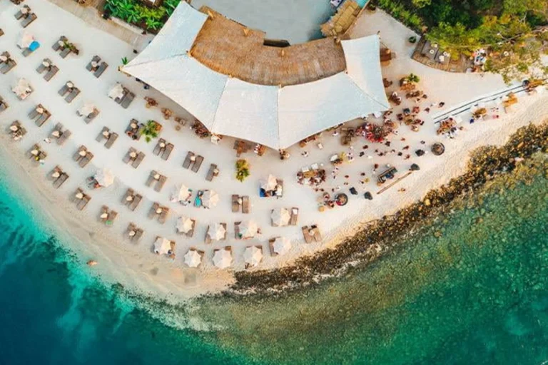 Sea Me Beach 1 1 768x512